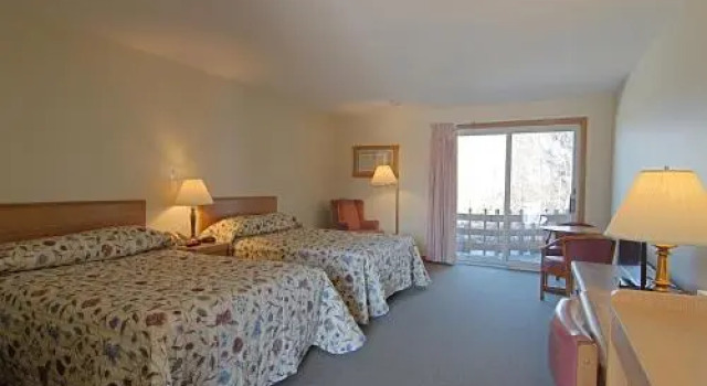 Red Barn Motel, Buchen Sie Motel Hotels in New England mit Parkplatz, Parkplätze