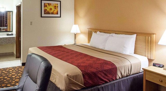 Двухместный номер Standard Econo Lodge Phillipsburg