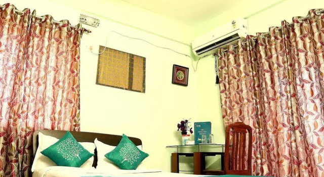 OYO Apartments New Town Axis Mall