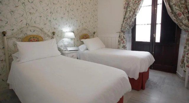 Двухместный номер Standard Basic Hotel Puerta de Sevilla