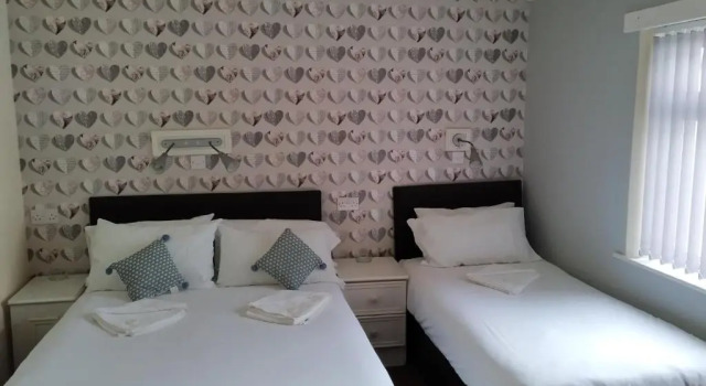 Трёхместный номер Standard Mardi Gras Hotel