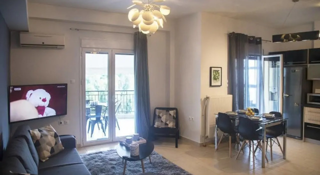 Chic and Central Apartment Park View