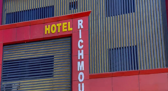 Capital O 71614 Hotel Rich Mount, Забронировать Отель Отели штата Тамилнада 3 звезды, 3*