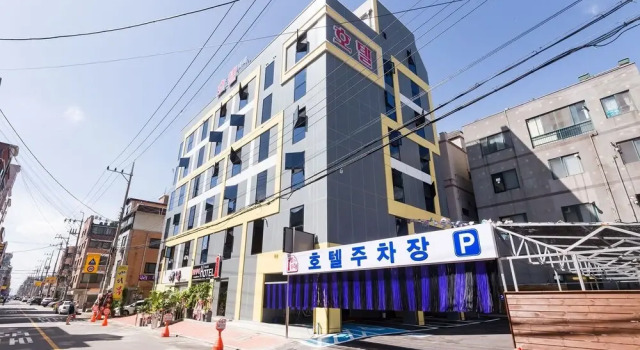 Oido Red Lighthouse Tourist Hotel, Prenota Hotel Hotel a Gyeonggi-do con parcheggio, Parcheggio