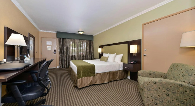 Двухместный номер Standard Royal Sun Hotel & Suites