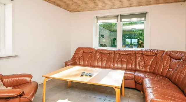 Коттедж 12 Person Holiday Home in Bredebro