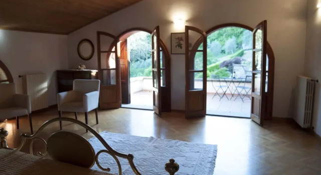 Вилла с балконом Villa in Casentino With Pool & Castle Views