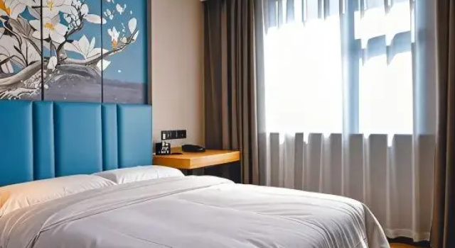 Трёхместный люкс Deluxe Jinjiang Star Hotel