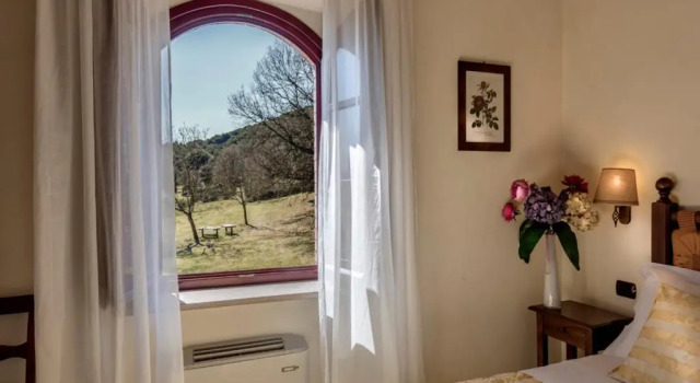 Apartments in Villetta Terre Rosse, Buchen Sie Ferienwohnung Hotels in Elsa-Tal mit Parkplatz, Parkplätze