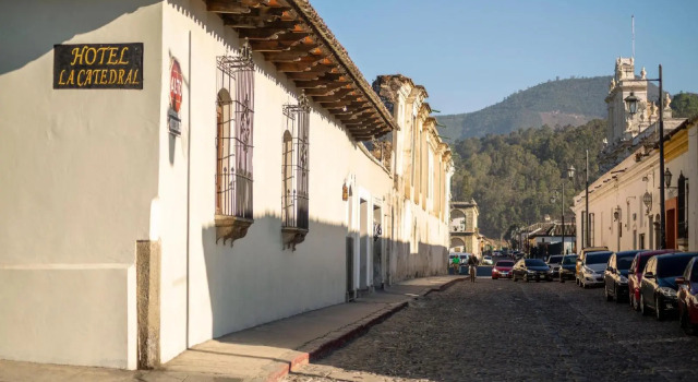 Tropicana La Catedral, Rezerwuj Hotel Antigua Guatemala Zacatepeques