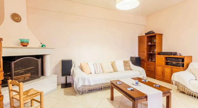 Spacious Urban Haven-family Home Perfect Location, Забронировать Апартаменты/квартира Апартаменты периферийной единицы Мессения, Апартаменты/квартира