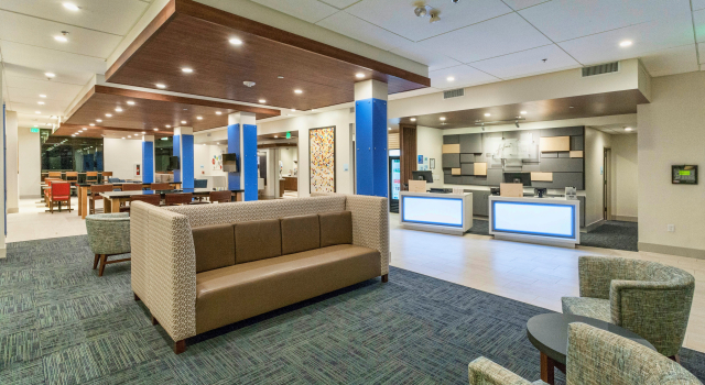 Holiday Inn Express & Suites Dodge City by IHG