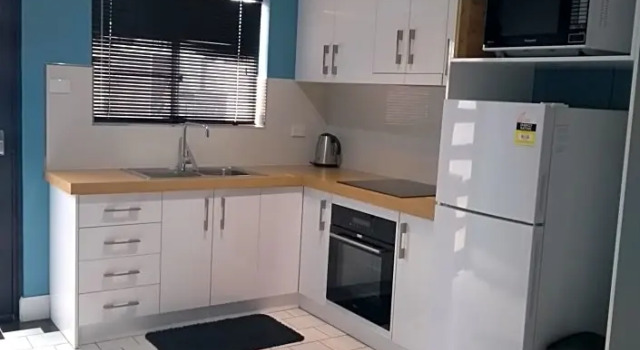 Апартаменты Kindred Studio Apartments
