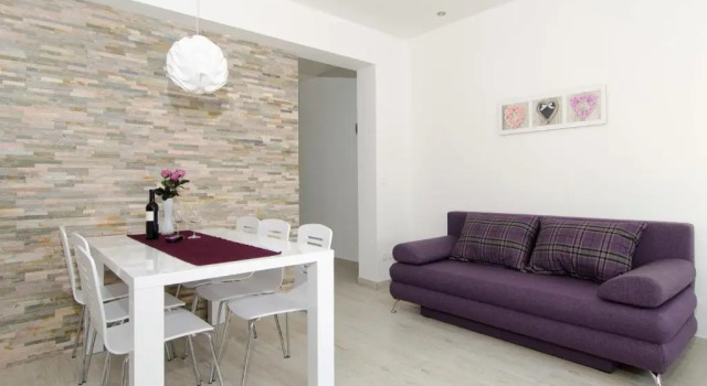 Apartment Carmen, Забронировать Апартаменты/квартира Сегет Доньи Трогир