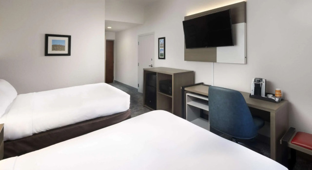 Четырёхместный номер Standard Comfort Inn & Suites Dahlonega University Area
