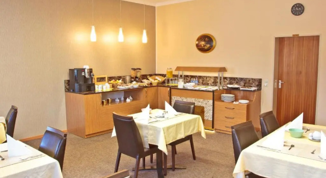 Hotel Ganita Weil am Rhein, Забронировать Отель Вайль-ам-Райн Markgräflerland, рядом с Рейн-центр
