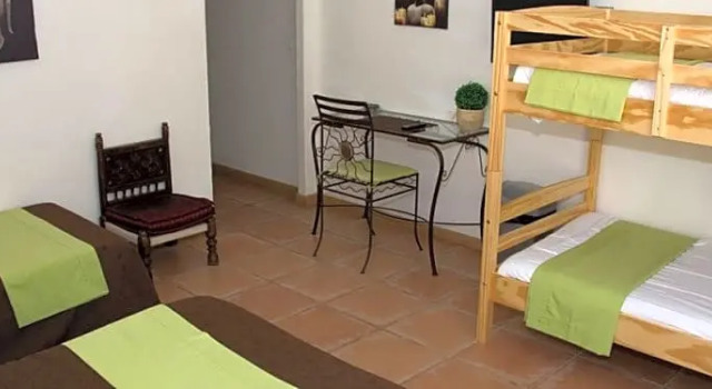 Апартаменты Hotel The Originals Aix-en-Provence Nord Le Village Provençal (ex Inte