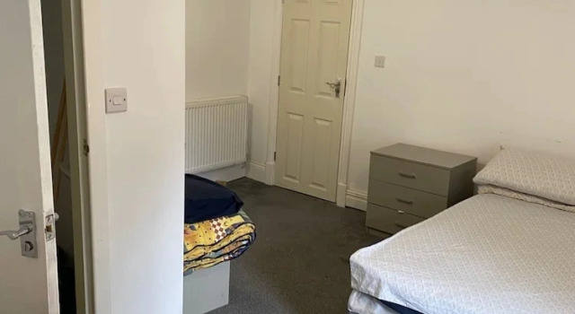 6 Bed - 5 Bath - Sleeps 6 - Free Parking