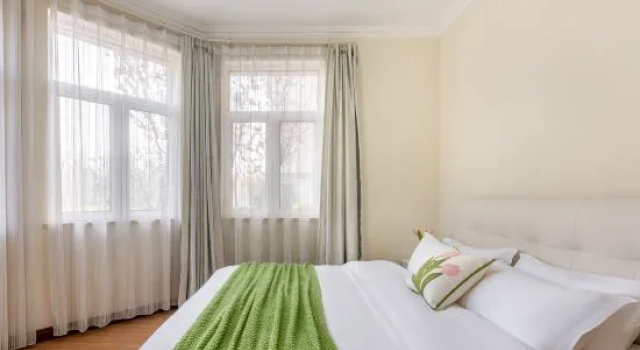 Люкс с 2 комнатами Floral Hotel· Momei Mountain Residence Hotel (Qinhuangdao Yulan Coast)