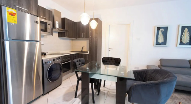 Апартаменты Luxury Royal Luxury Apt at Embassy Garden