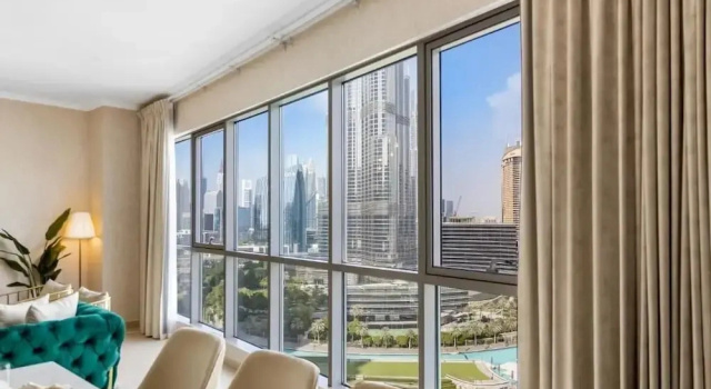 Lavish 3BR Besides Burj Khalifa and Fountain view, Забронировать Апартаменты/квартира Апартаменты Эмирата Дубая, рядом с Деловой район Эмаар-Сквер, Апартаменты/квартира