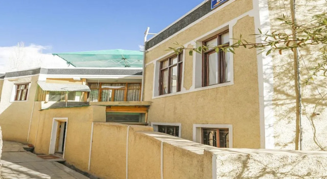 OYO 14082 Hotel Himalayan Stays, Забронировать Отель Отели Джамму и Кашмира с завтраком, Завтраки