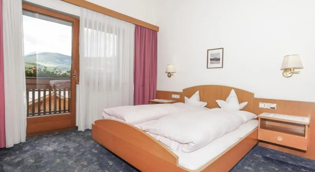 Двухместный номер Standard с балконом Laurena Aparthotel near Brixen