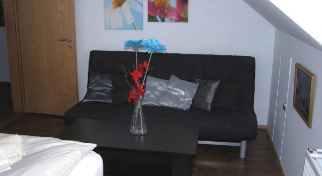 Town House Guesthouse, Забронировать Отель Отели Хёвюдборгарсвайдид с парковкой, Парковка