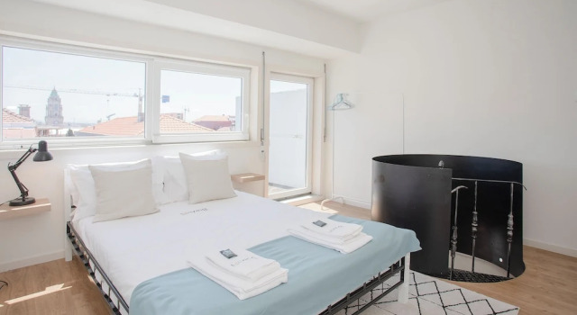 Liiiving - Downtown Balcony Apartment, Забронировать Апартаменты/квартира Порту Регион Порту, рядом с Театр Coliseu do Porto