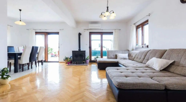Апартаменты с 3 комнатами Holiday Home Lota