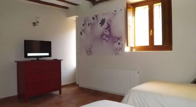 Apartamentos San Francisco 58, Забронировать Отель Санто-Доминго-де-ла-Кальсада Ла-Риоха, рядом с Санто-Доминго-де-ла-Кальсада  Кафедральный музей