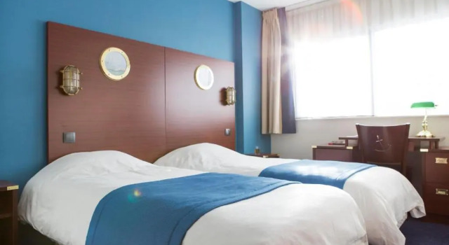 Двухместный номер Standard с видом на гавань Hôtel Les Gens De Mer Dunkerque by Popinns
