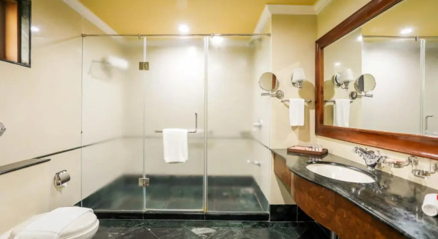 Номер Deluxe Regency Lagoon Resort