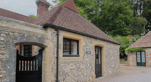 Yard Cottage, Varaa Lomakoti Mökit kohteessa Merseyside, Mökki