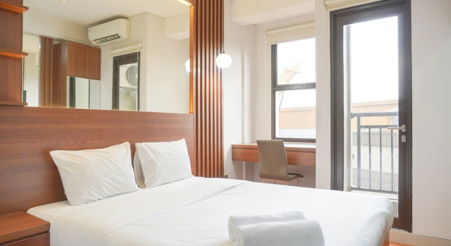Relaxing And Homey Studio Transpark Cibubur Apartment, Book Apartment Cibubur West Java