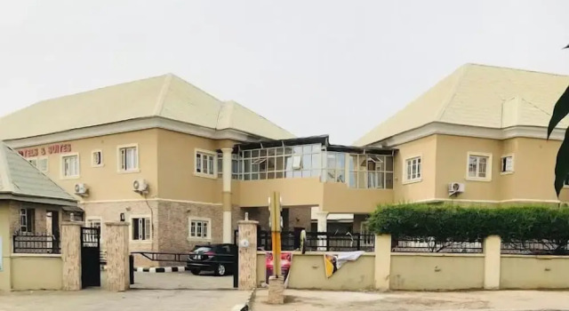 Arlington Hotels and Suites LTD, Prenota Hotel Hotel a Bwari con parcheggio, Parcheggio