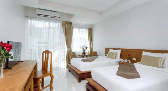 Sea Star Patong Hotel, Забронировать Отель Отели Южного Таиланда с парковкой, Парковка