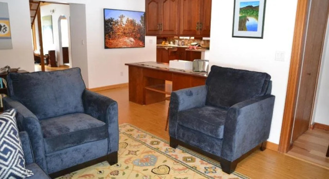 The Pines Bed & Breakfast, B&B, Buchen Sie Bed & Breakfast Revelstoke 