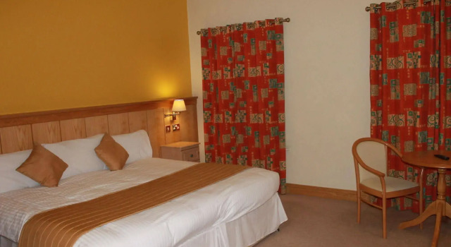 Mahons Hotel