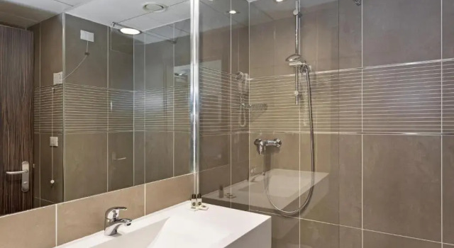 Трёхместный номер Standard B&B Hotel Trento