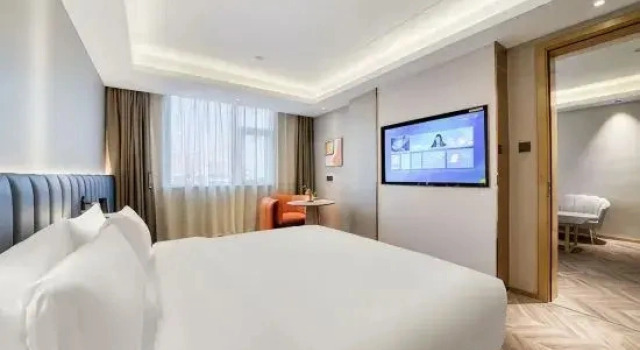 Люкс Ibis Styles Hotel (Liyang Babaiban Shanghecheng)