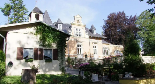 Haus Beuth, Rezervasyon Otel Bad Elster Vogtland