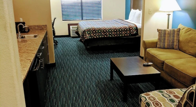 Люкс Standard Karnes City Lodge