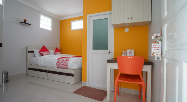 OYO 948 Vivi Residence Syariah Ii, Забронировать Отель Отели Палембанга с парковкой, Парковка