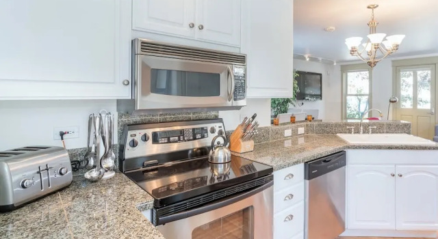 Diamondtooth Cottage by Avantstay Cottage in Historic Telluride w/ Ski Access Permit #:16096, Забронировать Дом для отпуска Виллы Telluride Ski, Вилла