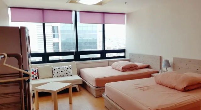 Hongdae Hommy House, Забронировать Отель Мапхогу Сеул, рядом с Магазин Butter zakka