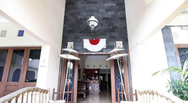 Ndalem Padma Asri Guest House, Book Guesthouse Hotels in Sleman with Parking, Parking