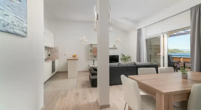 Apartments Lux 3, Buchen Sie Ferienwohnung Hotels in Gespanschaft Split-Dalmatien mit Pool, Schwimmbad