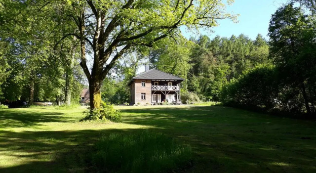 Коттедж Riverside house