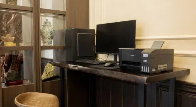 Qihua Luxury Hotel, Rezervovat Hotel Yanshan Čína